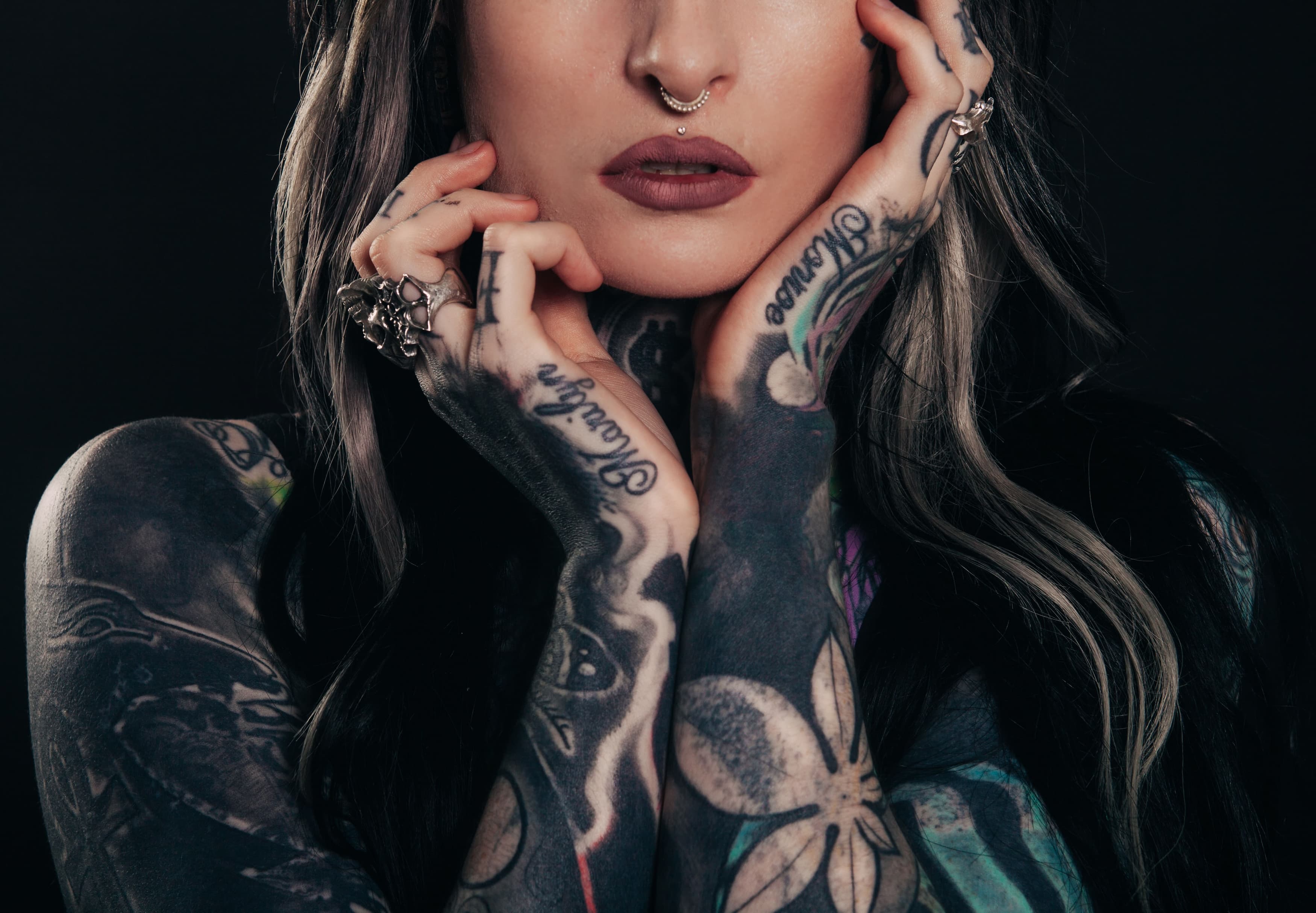 E' pericoloso fumare marijuana prima di un tatuaggio?